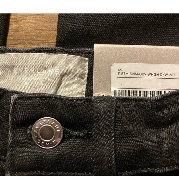 Everlane Women’s 23 Long Curvy Way High Straight Jean Black Organic Cotton - Picture 4 of 9